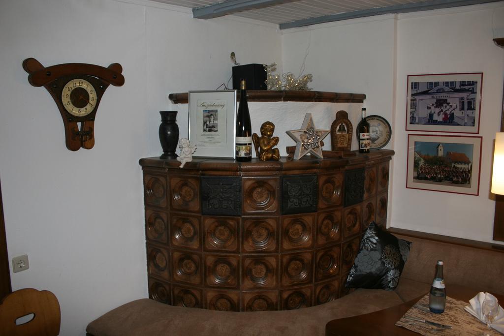 Hotel Restaurant Landhaus Koehle Neukirch  Bagian luar foto